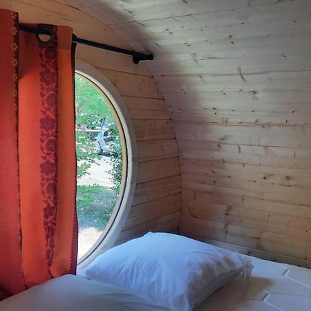 Camping de Nevers Buitenkant foto